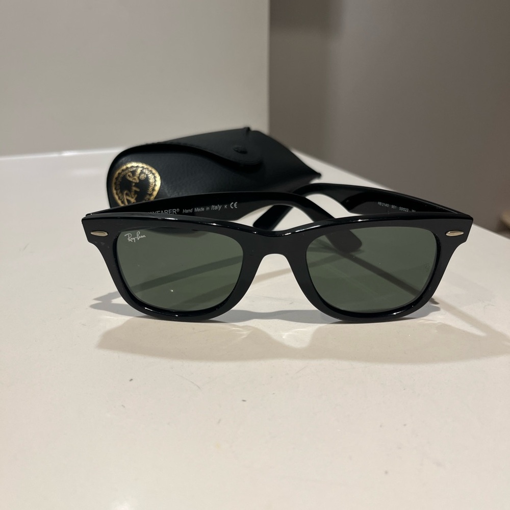 Vintage Ray-Ban Wayfarer ClassicBlack Sunglasses